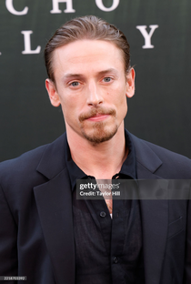 Edmund Donovan - Poster 1