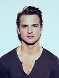 Freddie Stroma