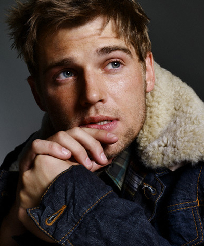 Mike Vogel - Foto 8