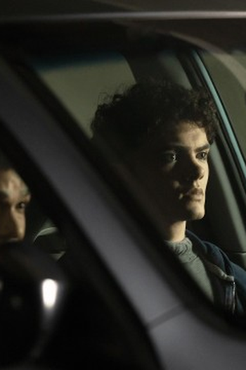 Poster de Episódio Familiar By Thy Side (2024)