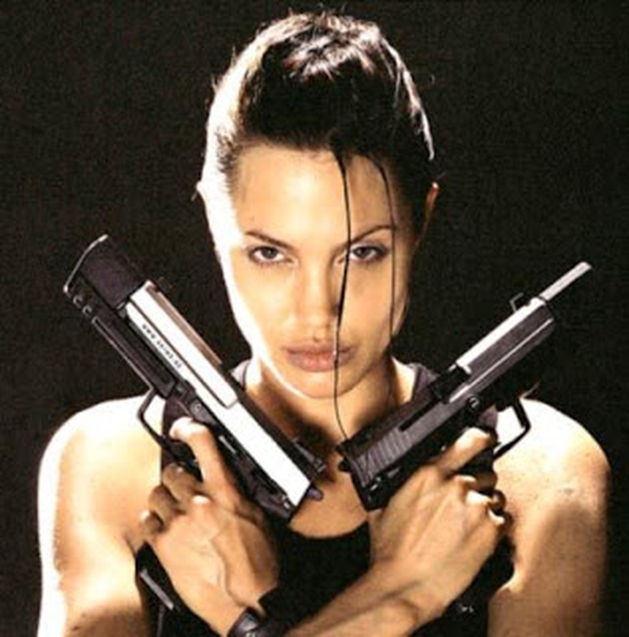 GARGALHANDO POR DENTRO: Notícia | Angelina Jolie Em As Mercenárias?