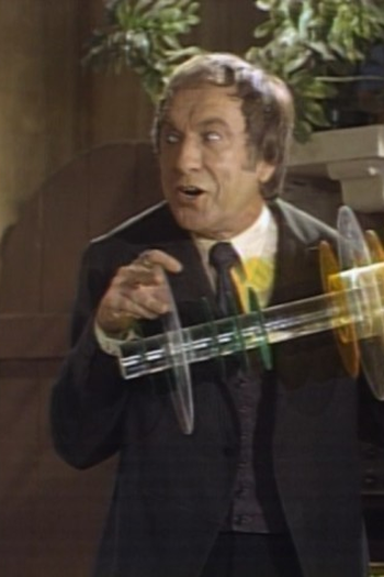 Poster de Episódio Slowly I Turn (1976)