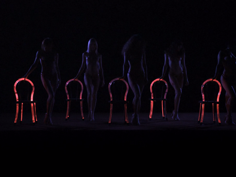 Foto 9 de Feu: Crazy Horse Paris