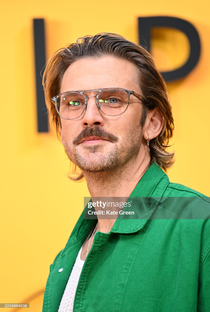 Dan Stevens (IV) - Poster / Capa / Cartaz - Oficial 1