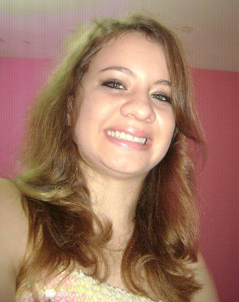 Sâmila Oliveira - Foto 1