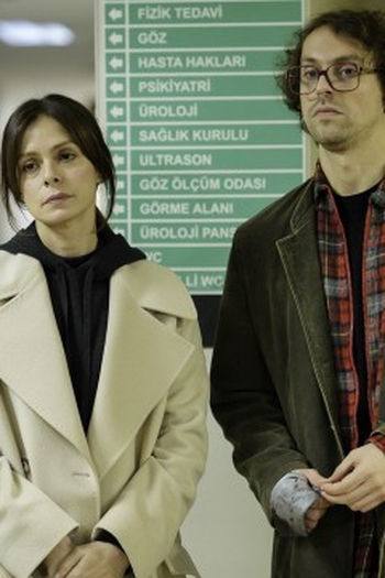 Poster de Episódio 4. Bölüm (2023)