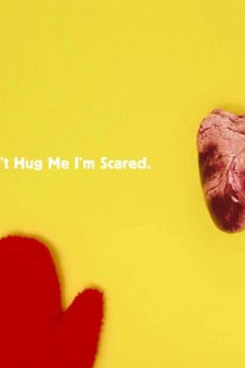  de Curta Don't Hug Me I'm Scared (2011)