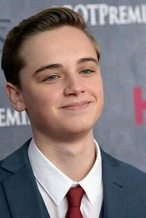 Dean-Charles Chapman - Poster 1