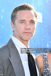 Devon Sawa - Poster 1