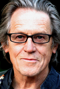 Miles Anderson (I) - Poster 1