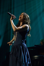 Idina Menzel Soundstage Concert (Idina Menzel Soundstage Concert)