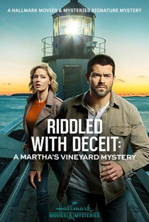 Riddled with Deceit: A Martha's Vineyard Mystery - Poster / Capa / Cartaz - Oficial 1