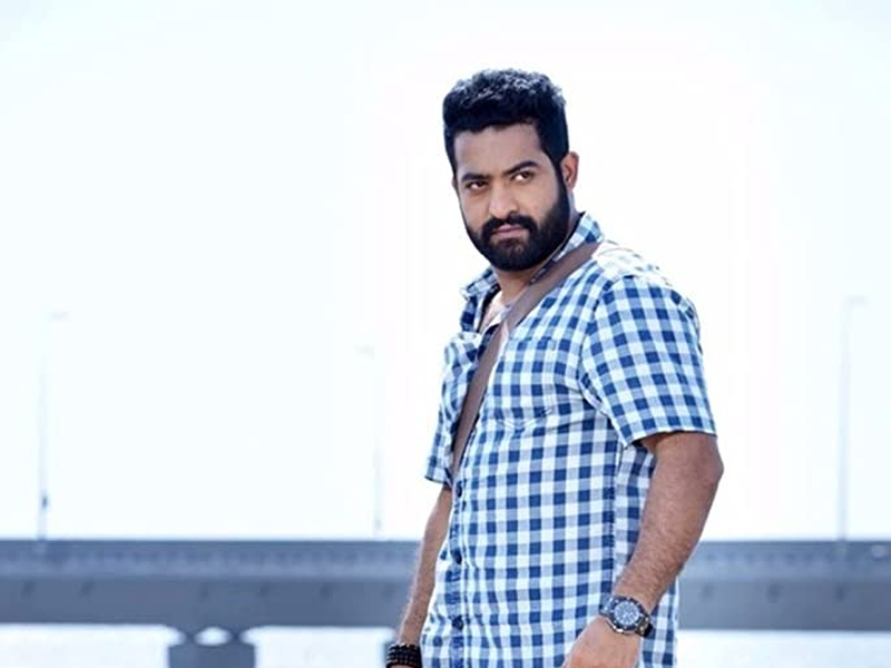 Foto 6 de Janatha Garage