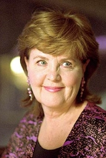 Pauline Collins - Poster 1