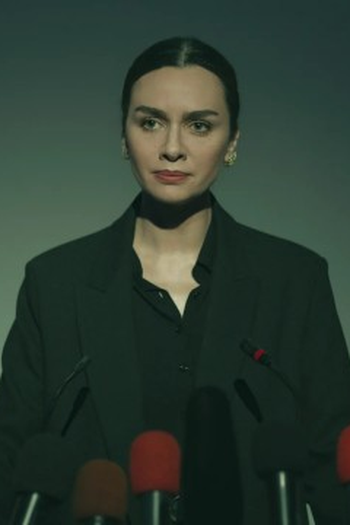 Poster de Episódio Güneşten Daha Sıcak (2022)