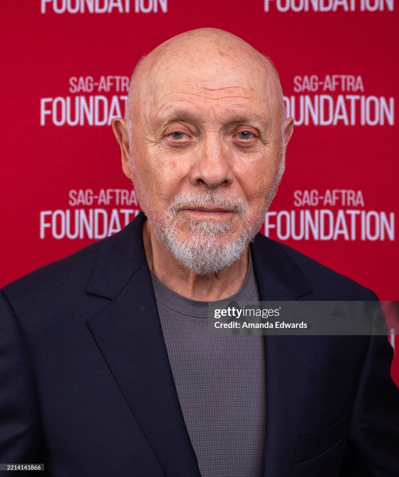 Hector Elizondo - Foto 1