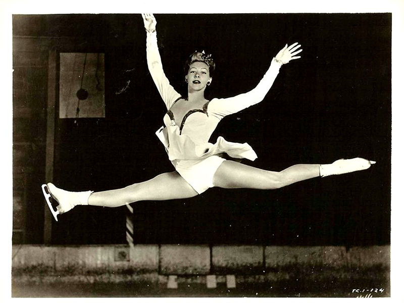 Foto 8 de Dançarina Loura