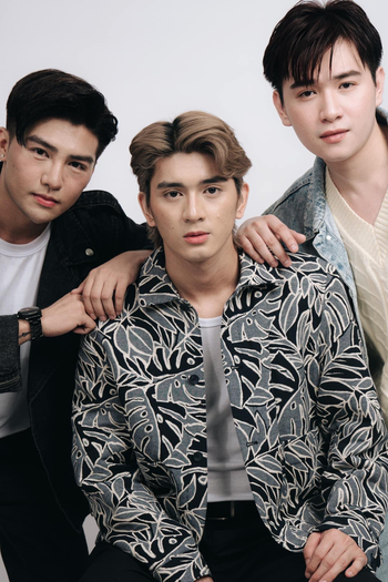 Poster de Série A Million Roses (2024)