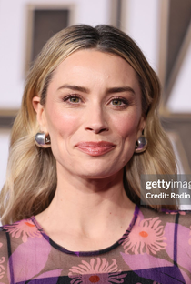 Arielle Vandenberg - Poster / Capa / Cartaz - Oficial 1