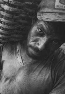 Aprisionados por promessas (Bound by Promises)