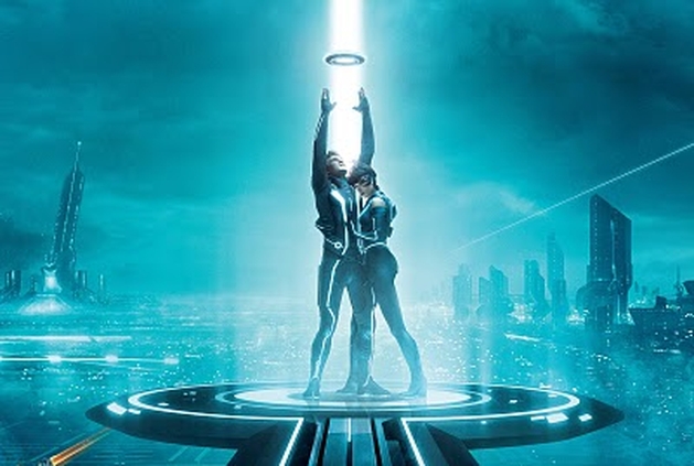Diretor Joseph Kosinski fala sobre “Tron 3″ e o reboot de “O Buraco Negro”