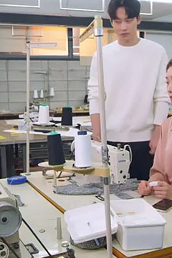 Poster de Episódio 11 희 (2022)