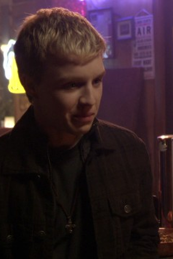 Poster de Episódio Trust Never Sleeps (2008)