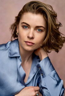 Juliette Crosbie - Poster 1