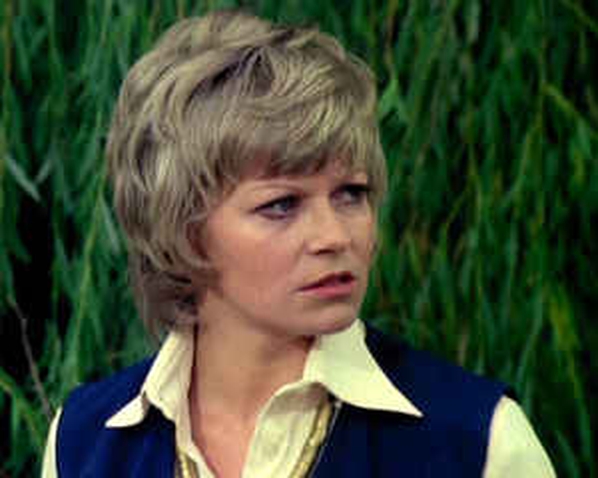 Annabel Leventon (20 de Abril de 1942) Artista Filmow