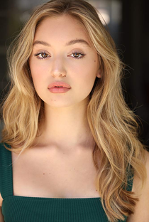 Bella Podaras - Poster 1