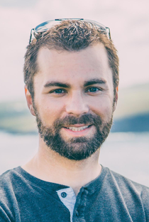 Aaron Burns (VII) - Poster 1