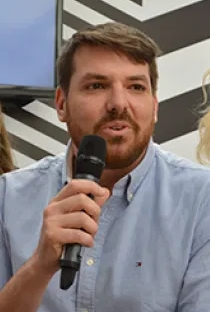 Padu Estevão - Poster 1