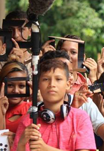 Pelas Janelas (Pelas Janelas)