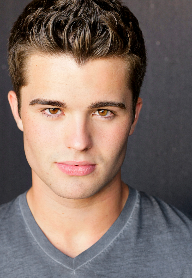 Spencer Boldman - Foto 1