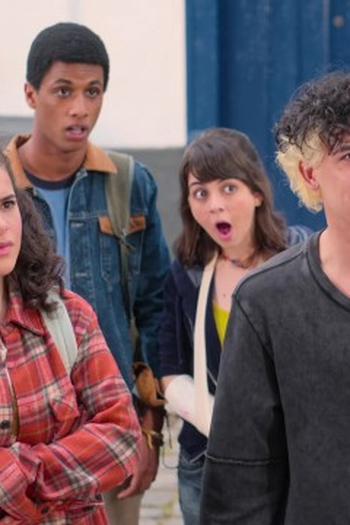 Poster de Episódio (;´∩`;) (2022)