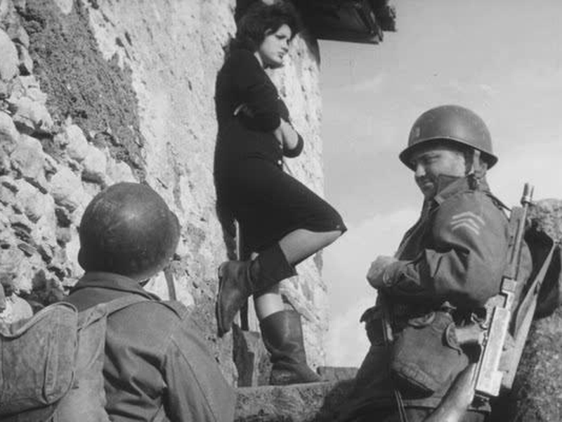 Foto 5 de Then There Were Three