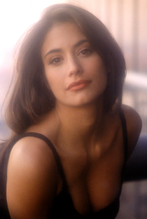 Donna DeCianni - Poster 1