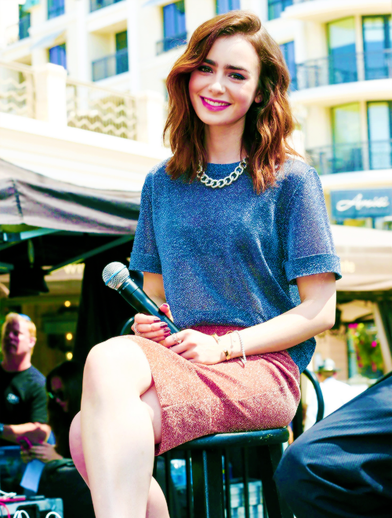 Lily Collins - Foto 11