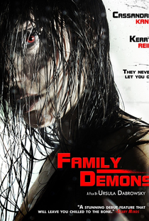 Family Demons - Poster / Capa / Cartaz - Oficial 1