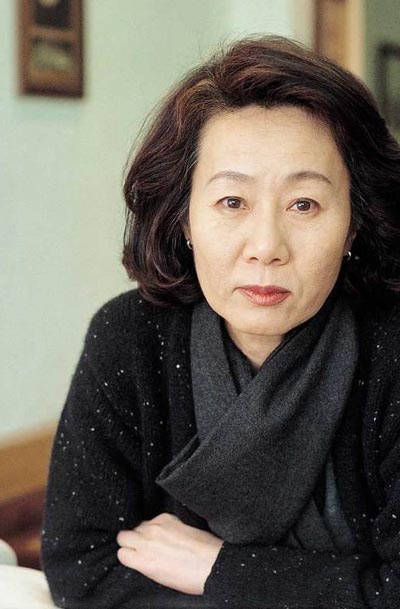 Yoon Yuh Jung - Foto 4