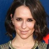 9-1-1: Jennifer Love Hewitt substituirá Connie Britton na segunda temporada