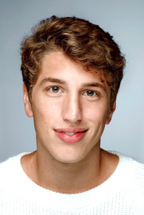 Lucas Serrato - Poster 1