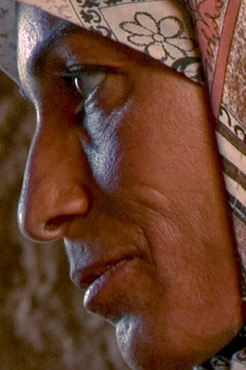  de Curta Sari's Mother (2006)