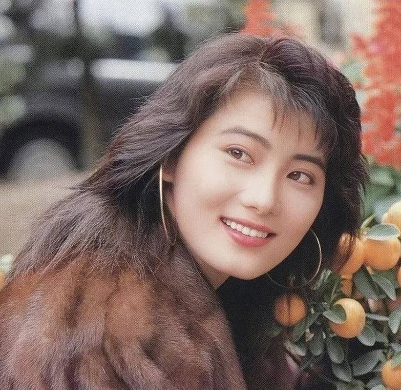 Cynthia Khan - Foto 1