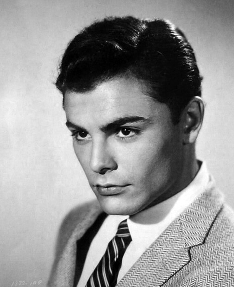 John Saxon - Foto 17