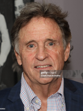 Robert Hays (I)