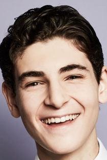 David Mazouz - Poster / Capa / Cartaz - Oficial 1