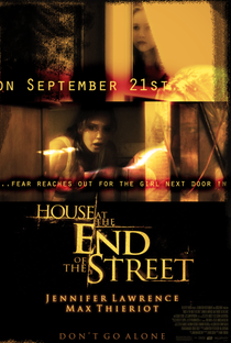 A Última Casa da Rua - Poster / Capa / Cartaz - Oficial 8