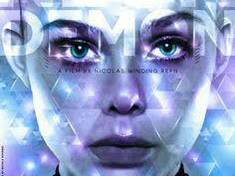 Foto 13 de Demônio de Neon