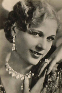 Esther Ralston - Poster 1